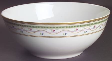 Luxembourg Green 9" Round Vegetable Bowl