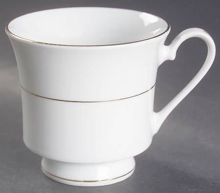 Classic Gold (Coupe, Gold Trim&Rings) Footed Cup