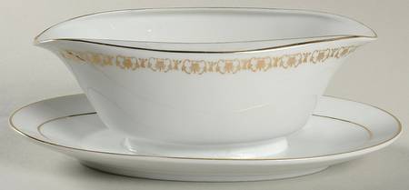 Corona Gravy Boat with Attached Underplate