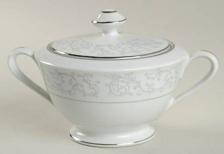 Allene Sugar Bowl & Lid