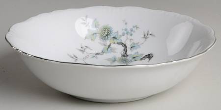 Chrysanthemum 9" Round Vegetable Bowl