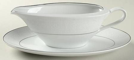 Demure Gravy Boat & Underplate