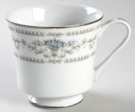 Diane Footed Cup