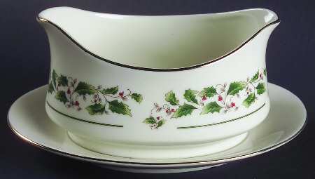 FCJ5 Gravy Boat with Attached Underplate