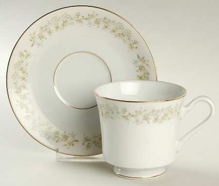 Marie (Gold) Footed Cup & Saucer Set