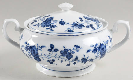 Royal Meissen Round Covered Vegetable