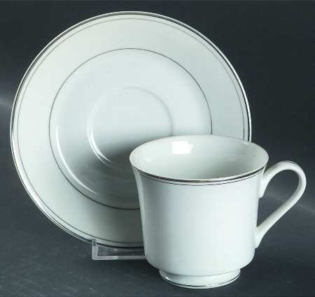 Simplicity Footed Cup & Saucer Set
