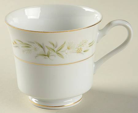Tiara Footed Cup