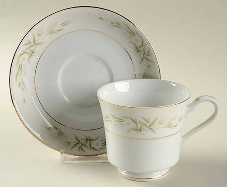 Tiara Footed Cup & Saucer Set