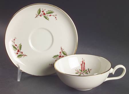Christmas (Coupe) Flat Cup & Saucer Set