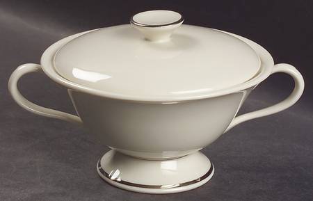 Classic Dignity Platinum Sugar Bowl & Lid