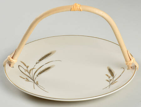 Golden Harvest 5 3/8"-5 5/8" Bamboo Handled Serving Plate  HC