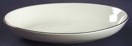 Tranquility 9" Oval Vegetable Bowl