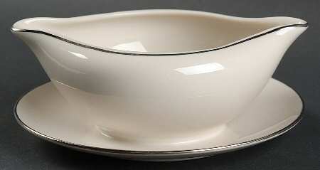 Tranquility Gravy Boat with Attached Underplate