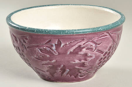 Grape Garland Embossed Pansy Purple Soup/Cereal Bowl