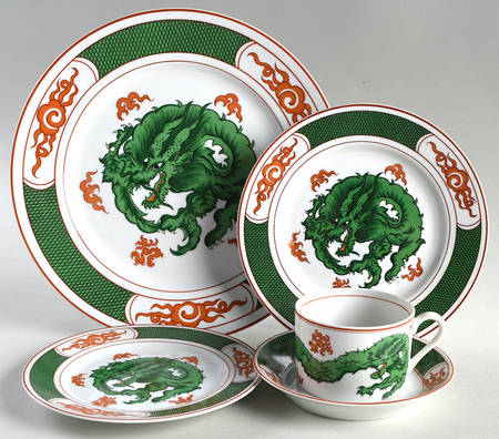 Dragon Crest Green 5 Piece Place Setting