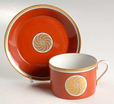 Medaillon d'Or Orange (Terra Cotta) Flat Cup & Saucer Set