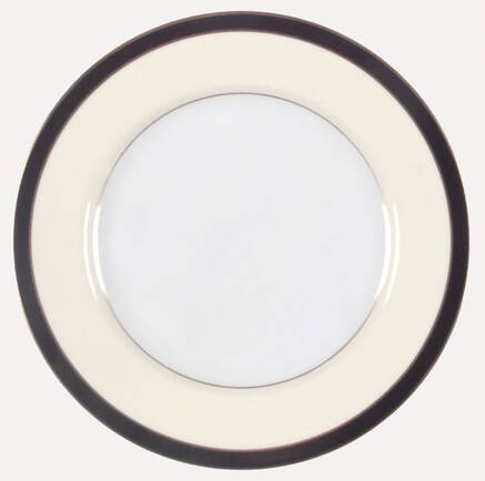 Montmartre Black Service Plate (Charger)