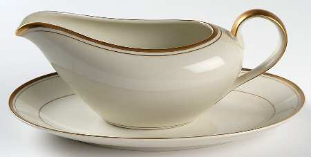 Palais Buff Gravy Boat & Underplate/Relish