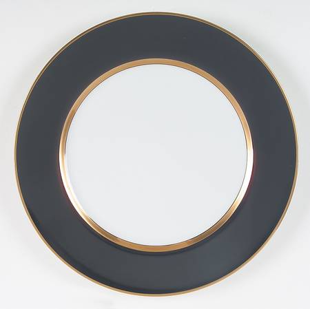Renaissance Black On White Service Plate (Charger)