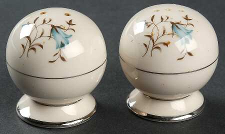 Belnor Salt & Pepper Set