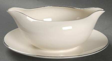Delrose (Rim) Gravy Boat with Attached Underplate