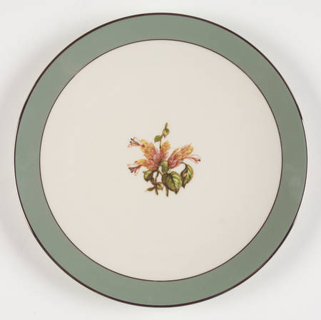 Sarita (Rim & Coupe) Coupe Salad Plate