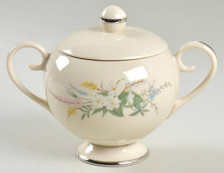 True Love No Color Band (Rim & Coupe) Sugar Bowl & Lid
