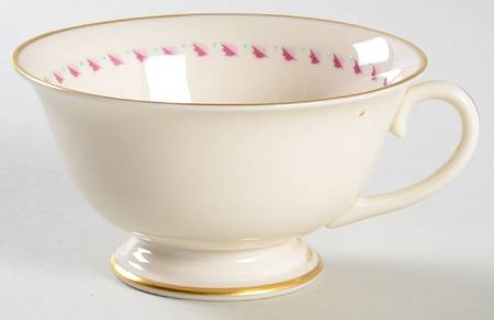 Arden Footed Cup