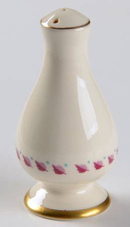 Arden Pepper Shaker