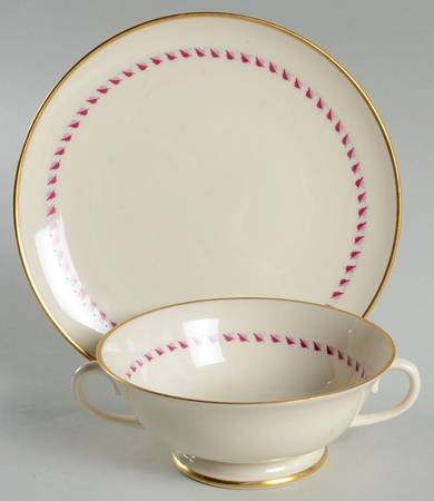 Arden Footed Cream Soup Bowl & Saucer Set