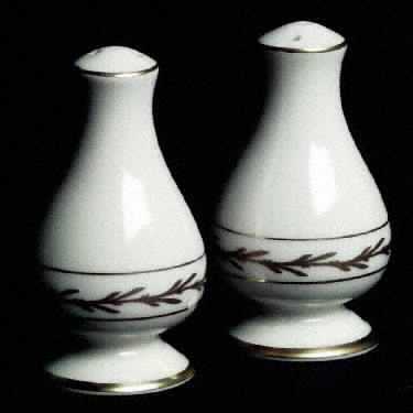 Beverly Salt & Pepper Set