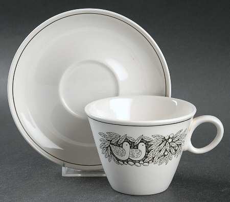 Bird 'N Hand Flat Cup & Saucer Set