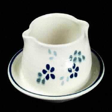 Blueberry Gravy Boat with Attached Underplate