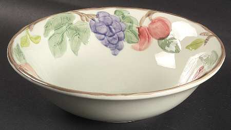 Bountiful 8" Round Vegetable Bowl