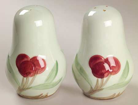 Bountiful Salt & Pepper Set