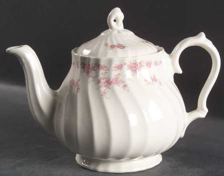 Brides Bouquet Teapot & Lid