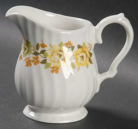 Chantilly Creamer