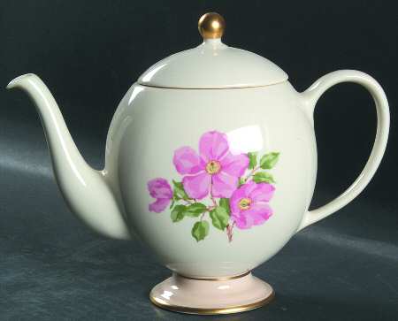 Cherokee Rose (Thin Gold Band, Palomino Shape) Teapot & Lid