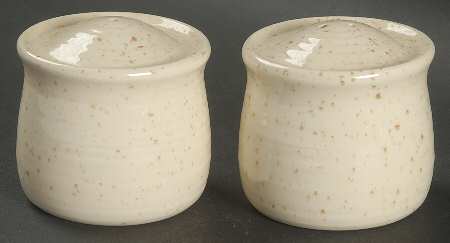 Country Craft Almond Cream Salt & Pepper Set