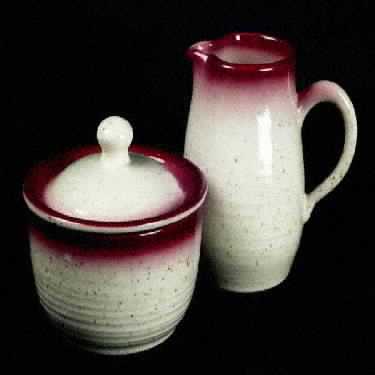 Country Craft Raspberry Cream Sugar Bowl & Lid
