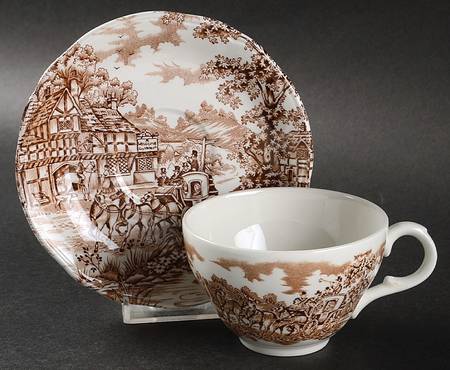 Coaching Days Brown Flat Cup & Saucer Set