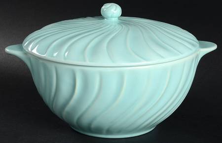 Coronado Aqua Matte 1.5 Qt Round Covered Casserole