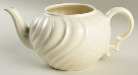 Coronado Off White (Glossy) Teapot No Lid