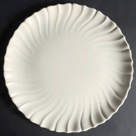 Coronado Off White (Glossy) 11" Chop Plate (Round Platter)