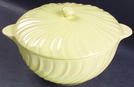 Coronado Yellow Matte 1.5 Qt Round Covered Casserole