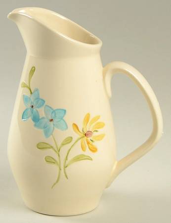 Daisy 12 Oz Pitcher