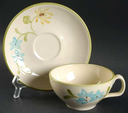 Daisy Flat Cup & Saucer Set