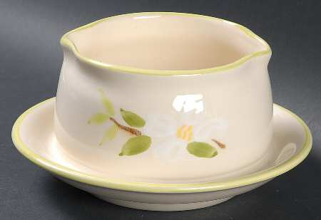 Dogwood Gravy Boat with Attached Underplate