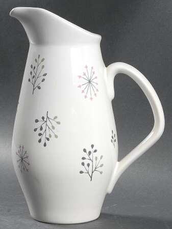 Echo 28 Oz Pitcher
